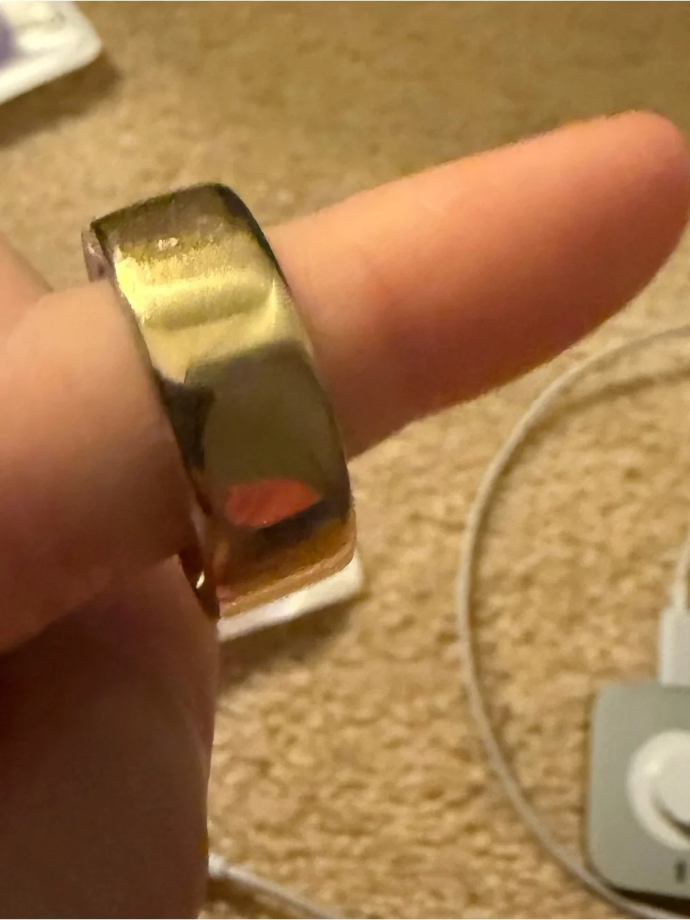 Oura ring gen 4 gold size 7
